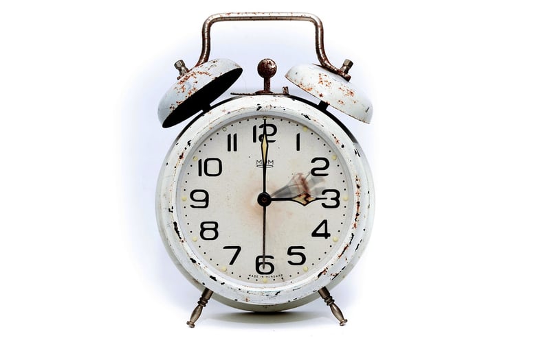 Time-Twisting Watch
